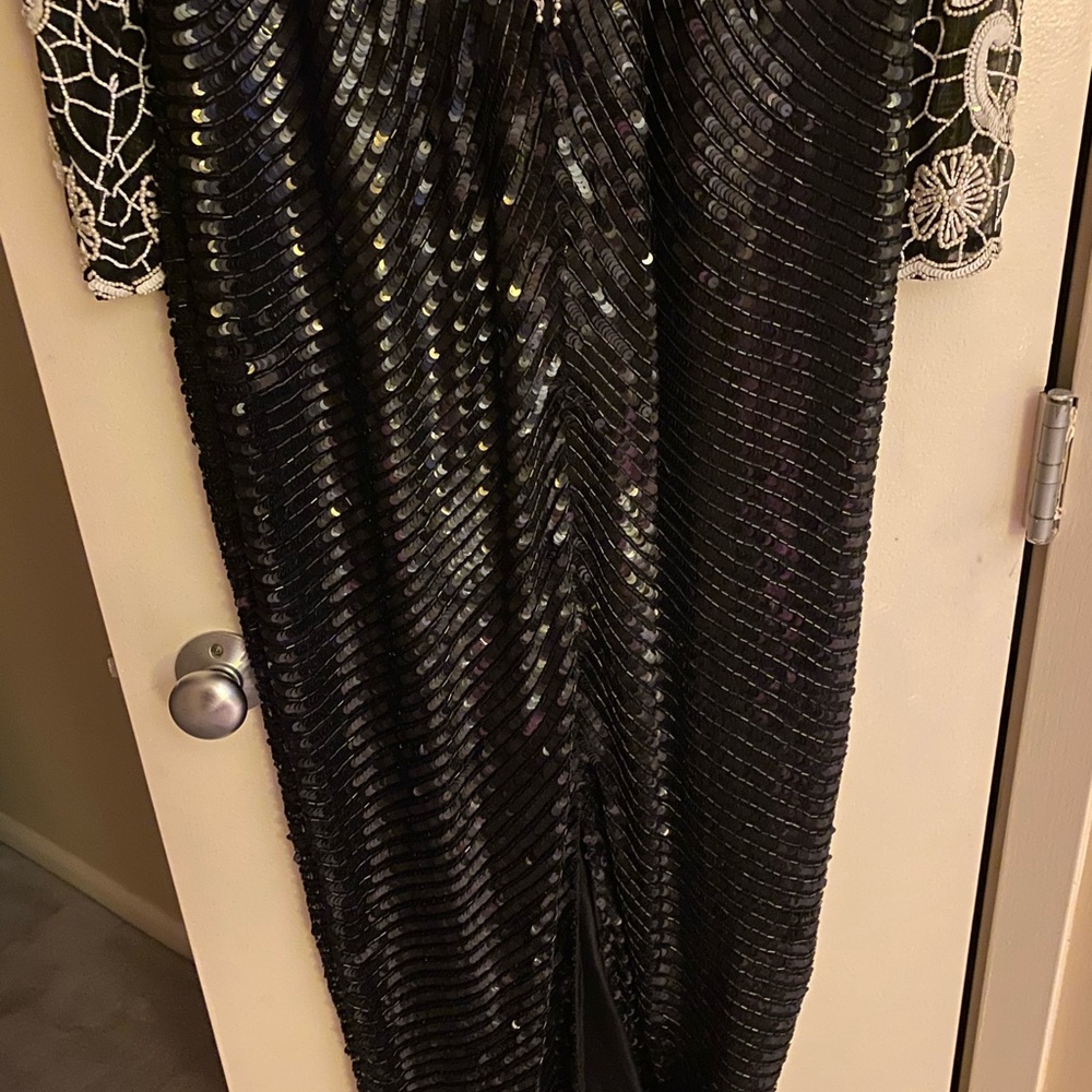Exquisite Vintage Sequin column gown w/ Sexy V-Back - Picture 2 of 12